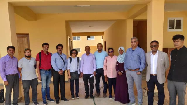 Prof Preeti Aghalayam (5th C), Director-in-charge, Zanzibar campus, IIT Madras & Prof Raghunathan Rengaswamy (3rd R), Dean, IIT-M.